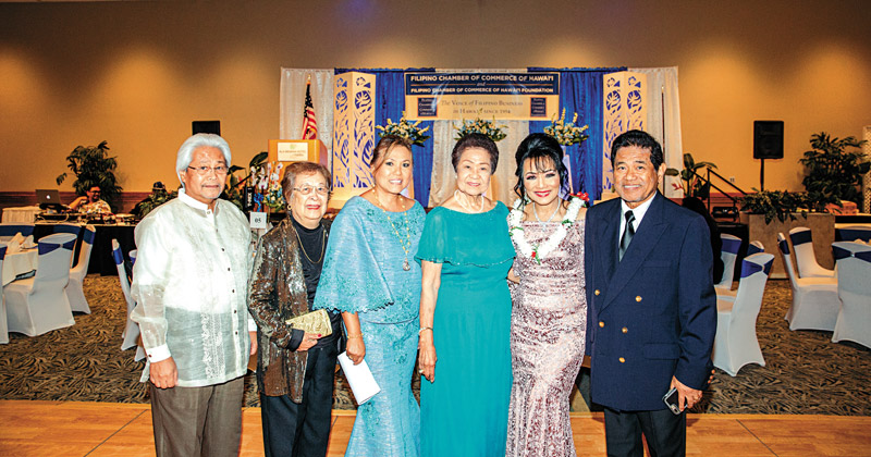 MW-PAINA-042718-Filipino-Entrepreneur-Of-The-Year-Award-L-TSUDA01