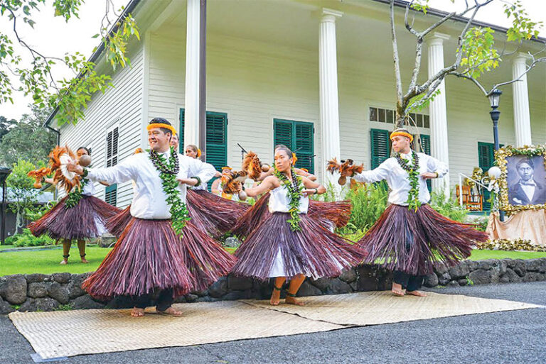 A Whole 'Lot' Of Hula MidWeek